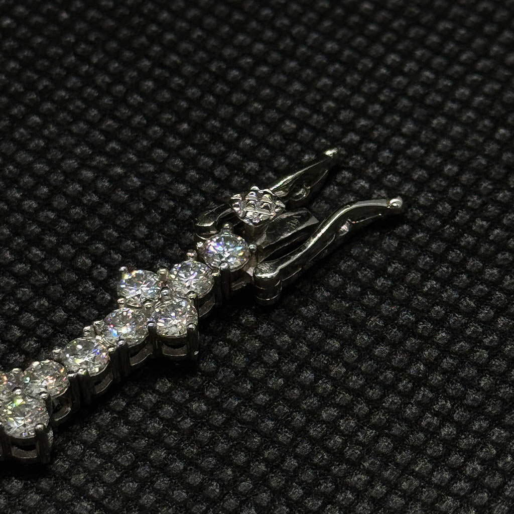 THORNS Armband